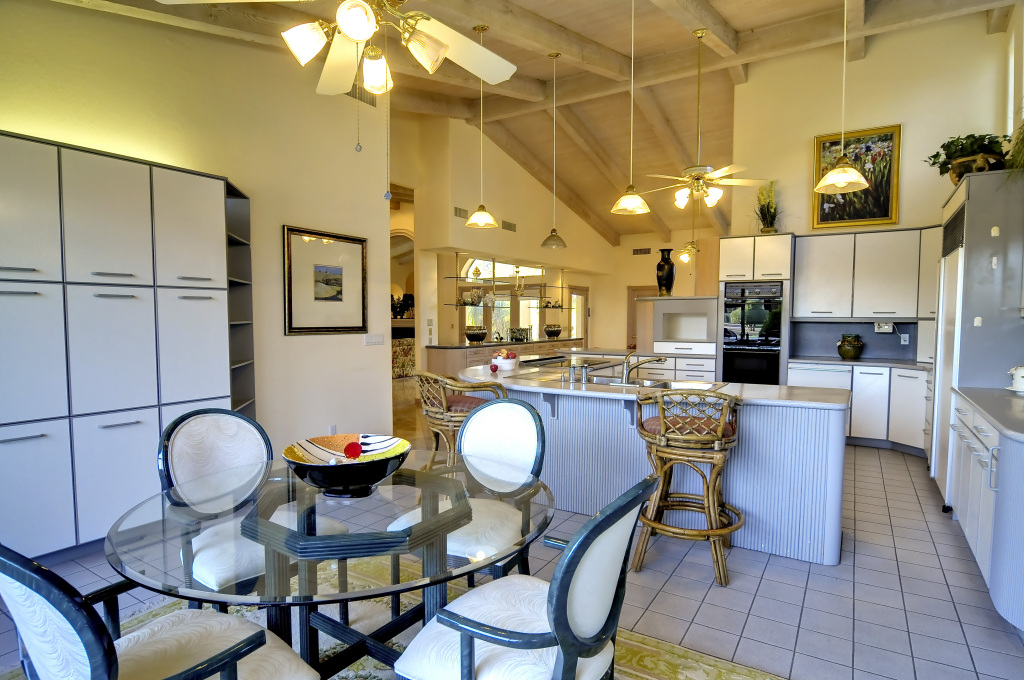 6230 East Horseshoe Road Paradise Valley, AZ 85253 - Photo 12 of 26 BREAKFAST ROOM and KITCHEN