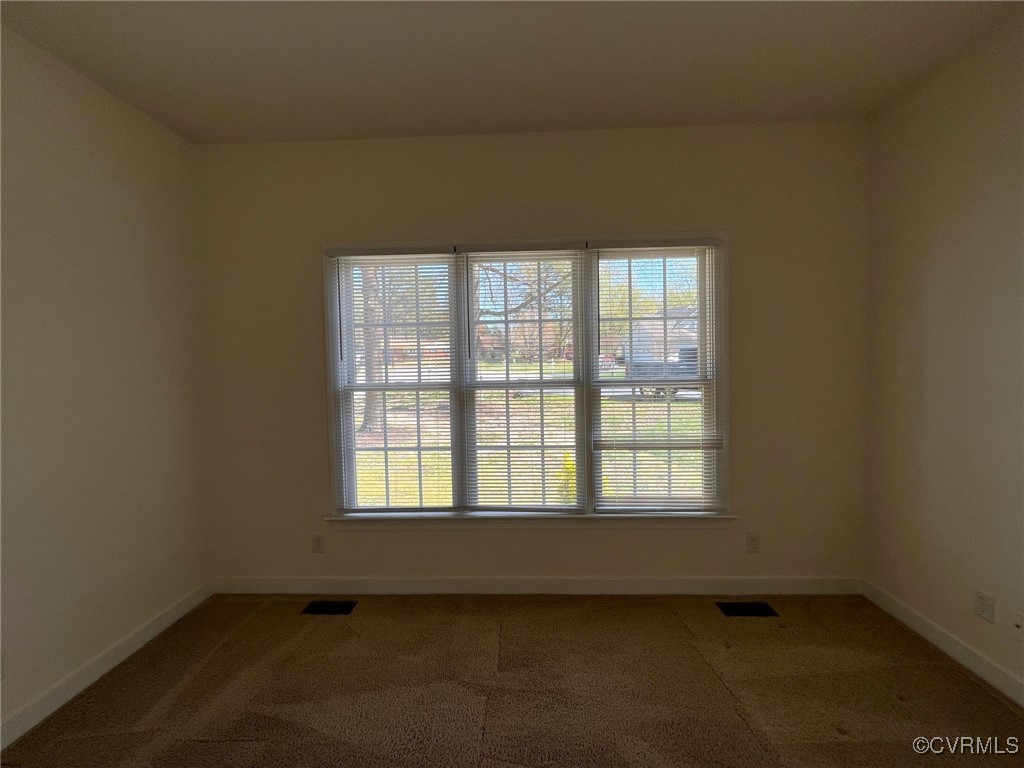11904 Markey Circle Midlothian, VA 23112 - Photo 9 of 24 an empty room with a window