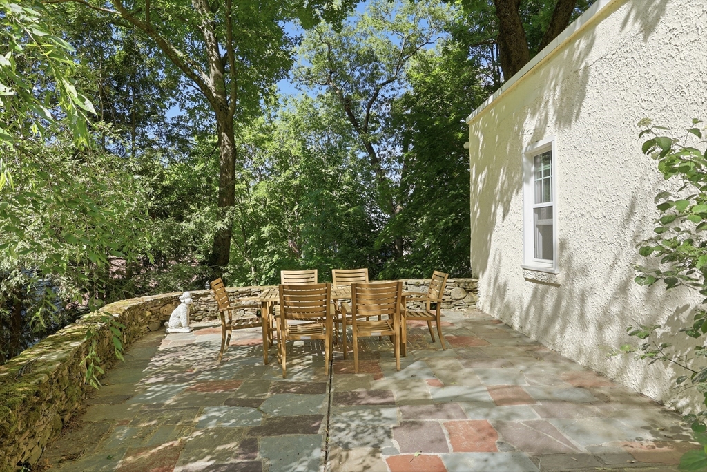 6 Oakmount Circle Lexington, MA 02420 - Photo 24 of 30