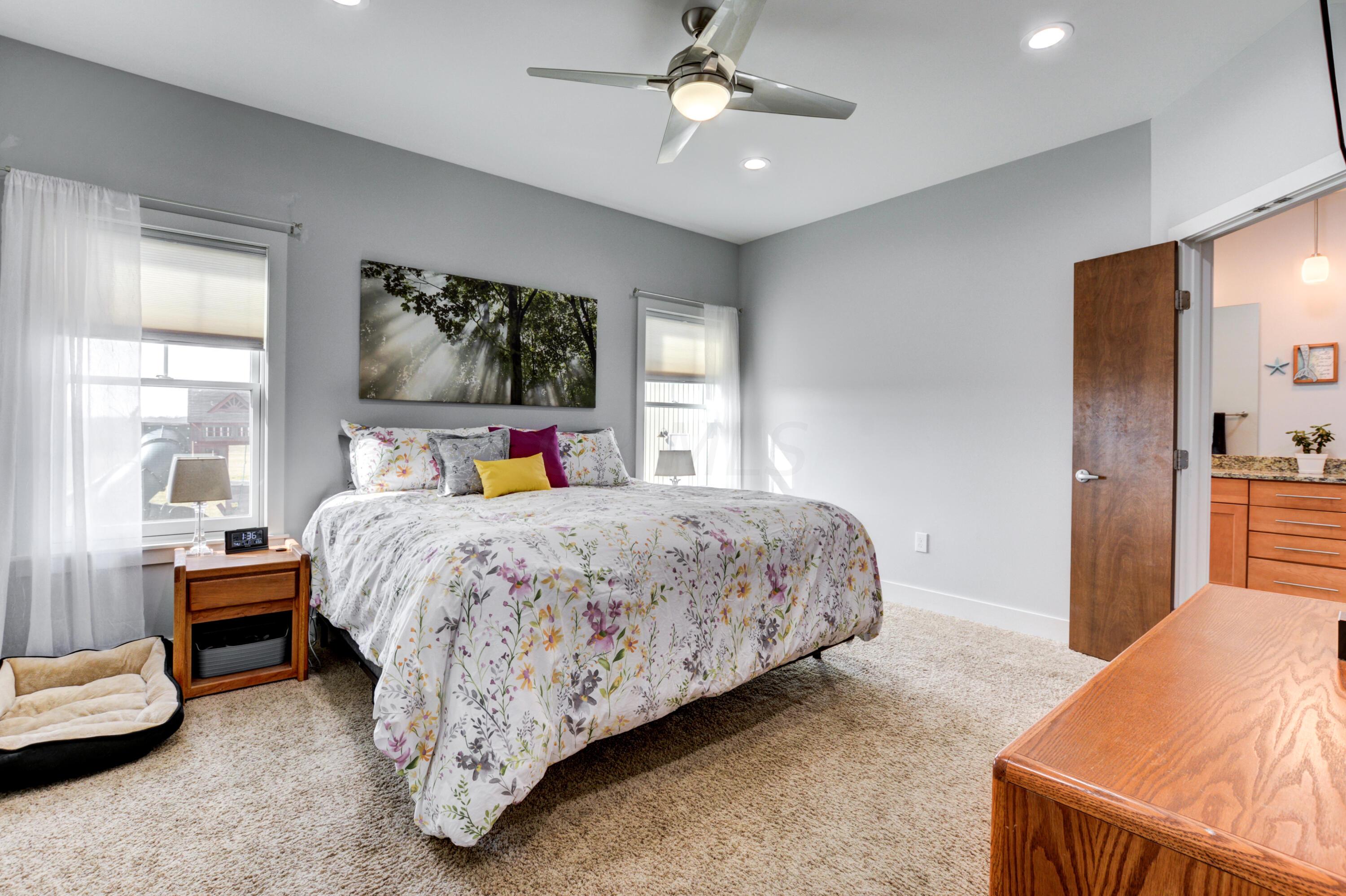 12800 Trenton Road Galena, OH 43021 - Photo 26 of 49 Owner Bedroom