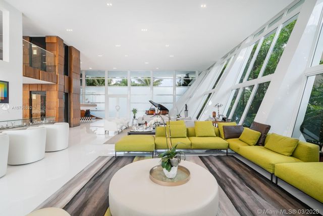 $8,118,700 | 429 Centre Island, Golden Beach, FL 33160