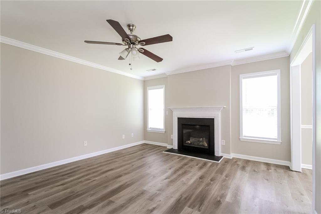 3821 Eagles View Court High Point, NC 27265 - Photo 4 of 16