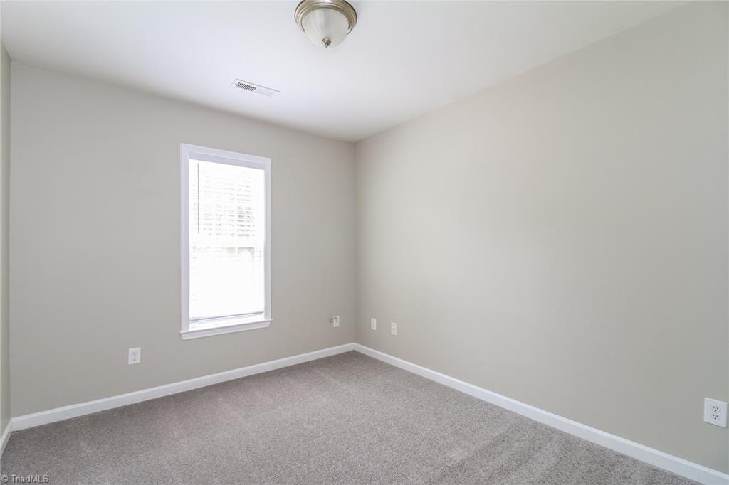 3821 Eagles View Court High Point, NC 27265 - Photo 10 of 16