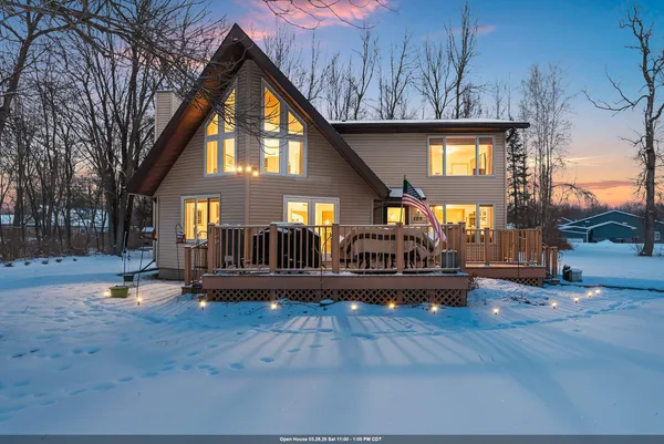 $334,900 | 129 West Wallrich Road, Cecil, WI 54111