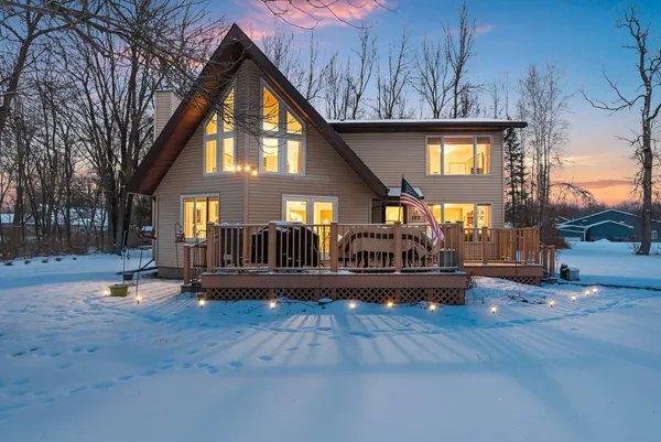 $334,900 | 129 West Wallrich Road, Cecil, WI 54111