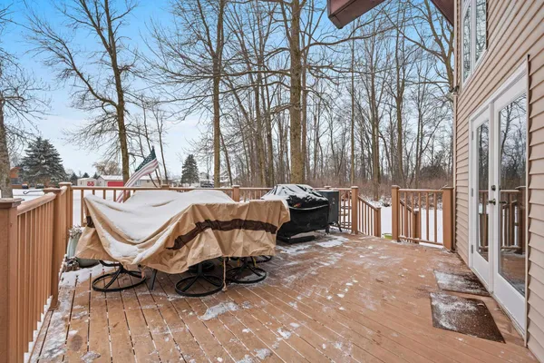 $334,900 | 129 West Wallrich Road, Cecil, WI 54111