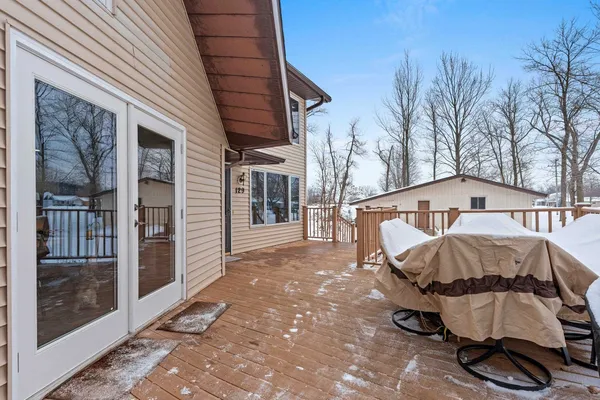 $334,900 | 129 West Wallrich Road, Cecil, WI 54111