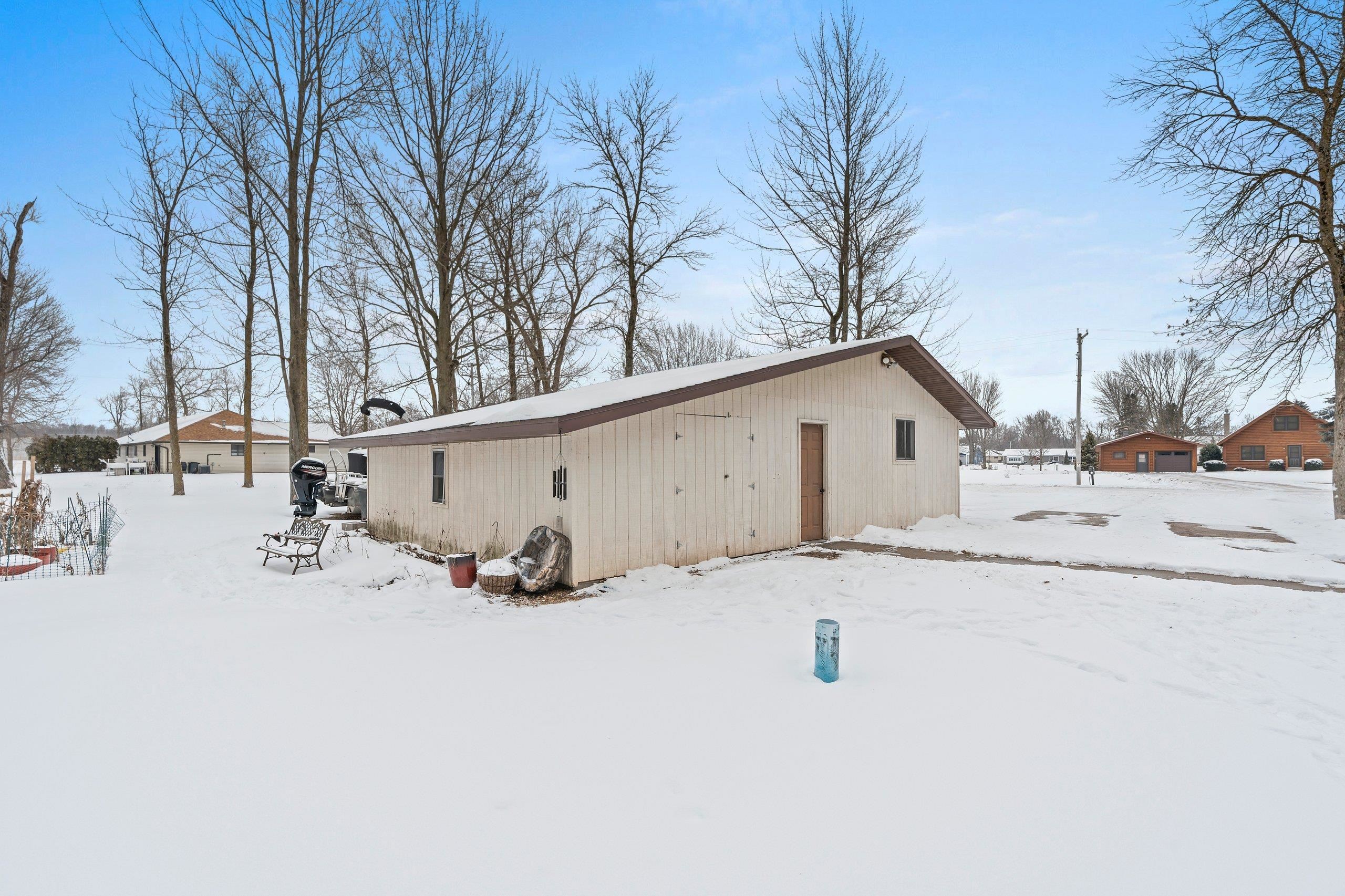 129 West Wallrich Road Cecil, WI 54111 - Photo 54 of 67