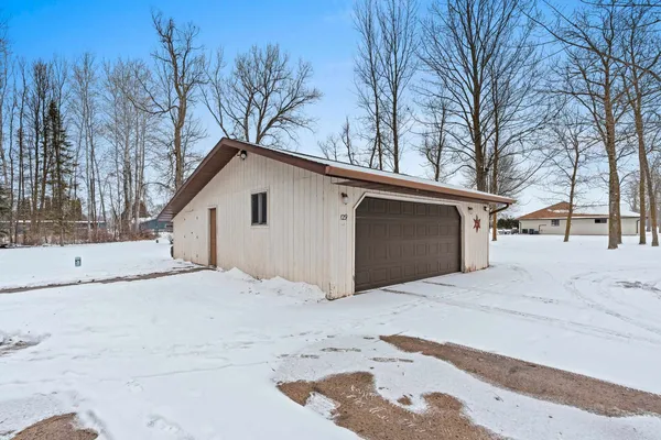 $334,900 | 129 West Wallrich Road, Cecil, WI 54111