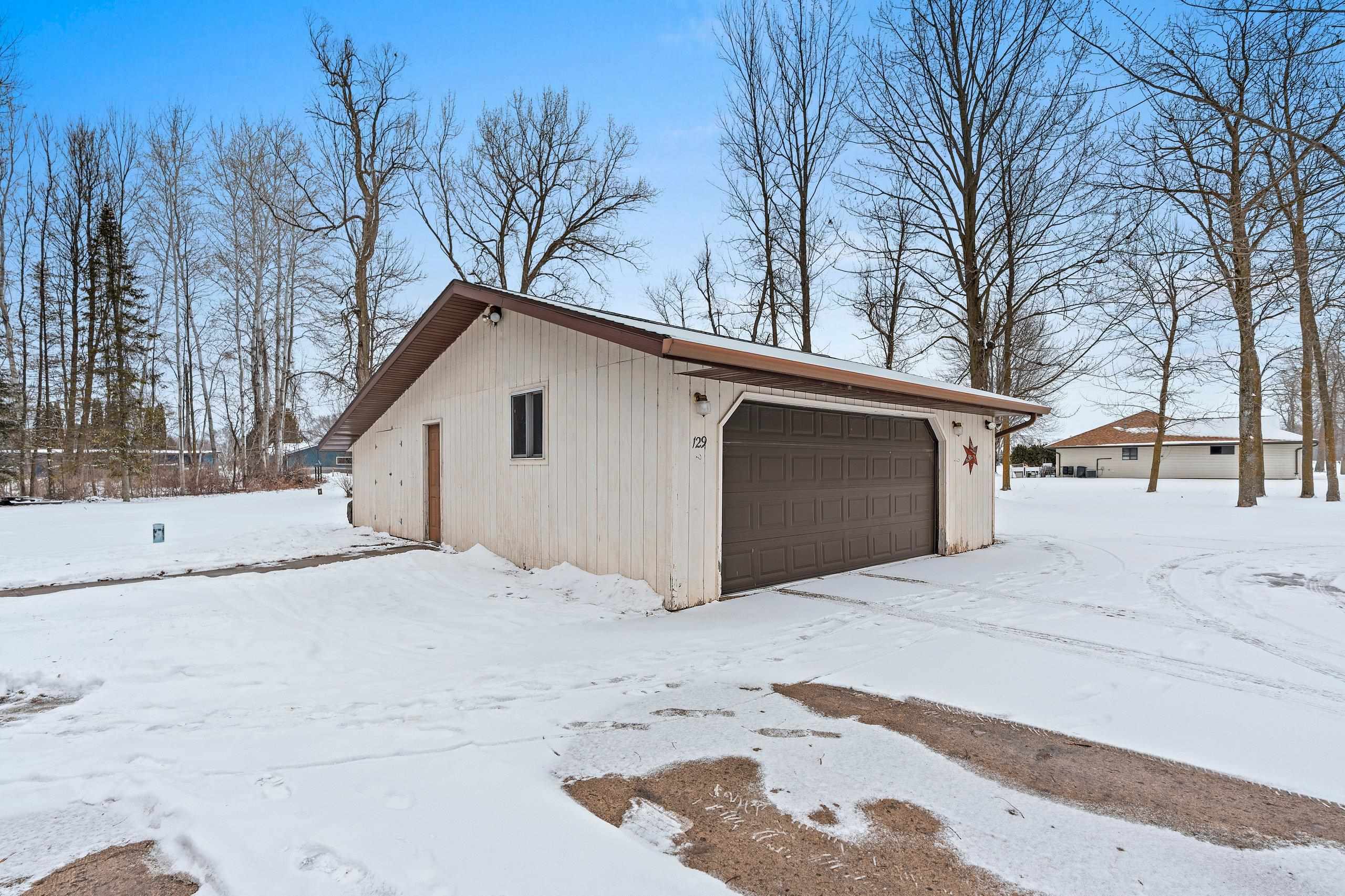 129 West Wallrich Road Cecil, WI 54111 - Photo 55 of 67