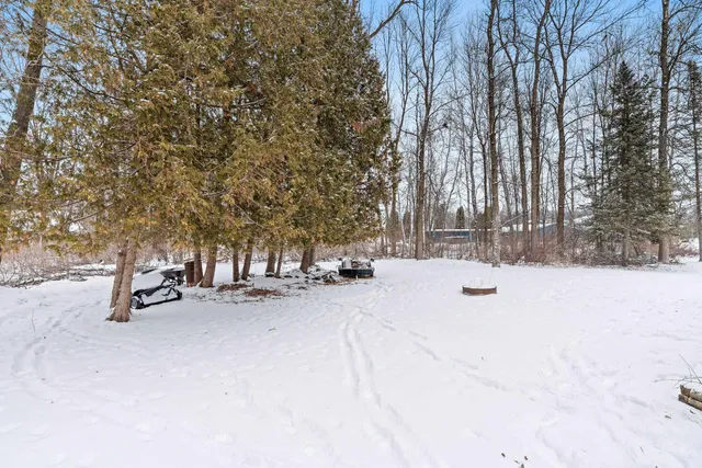 $343,900 | 129 West Wallrich Road, Cecil, WI 54111
