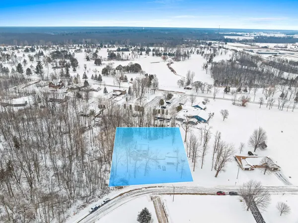 $334,900 | 129 West Wallrich Road, Cecil, WI 54111