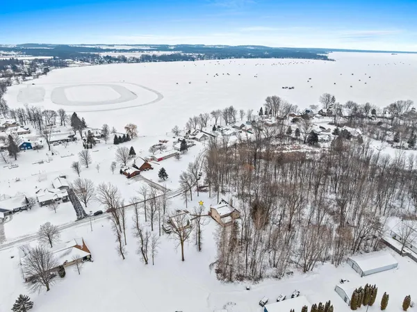 $334,900 | 129 West Wallrich Road, Cecil, WI 54111