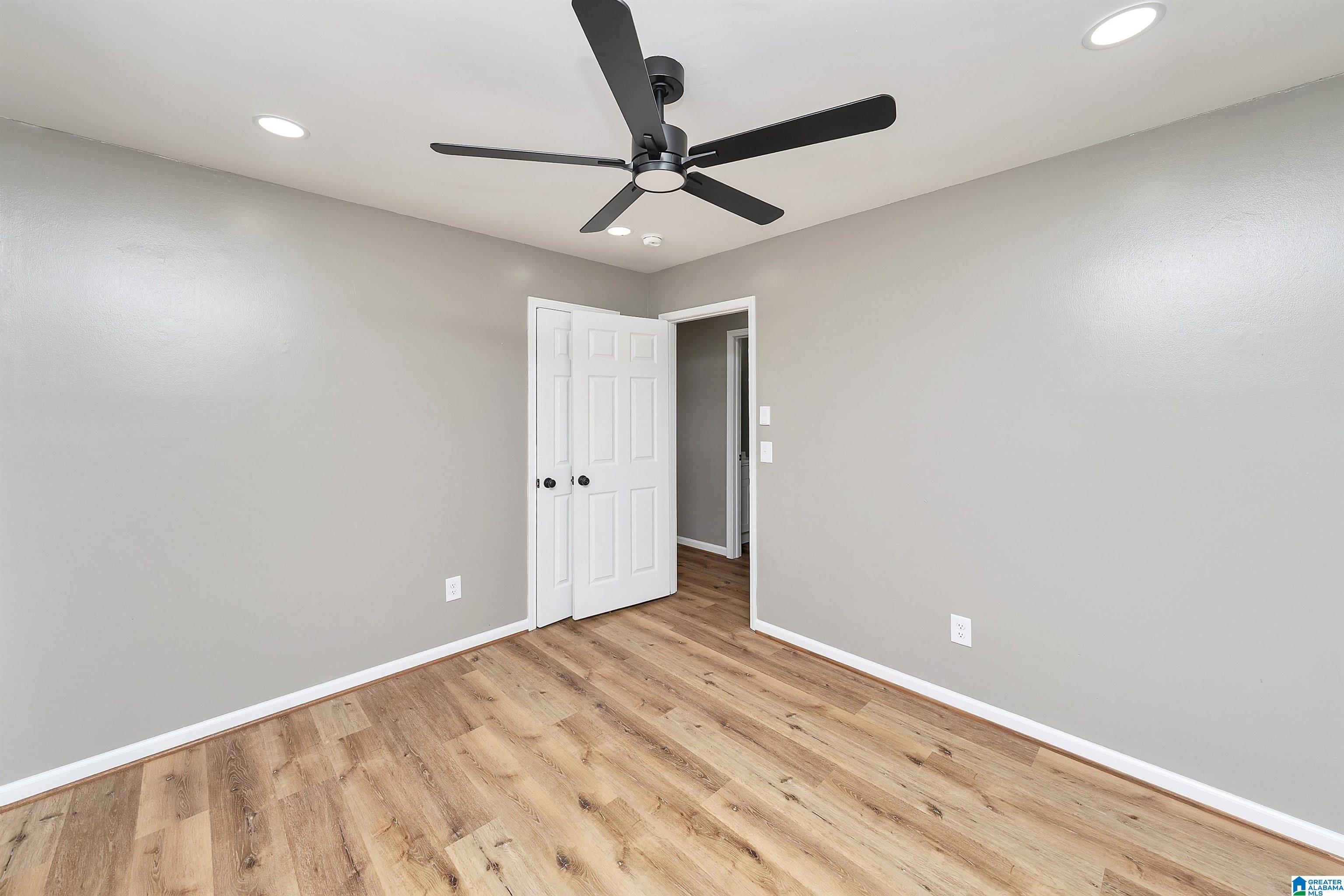 307 Fran Lane Alabaster, AL 35007 - Photo 16 of 30