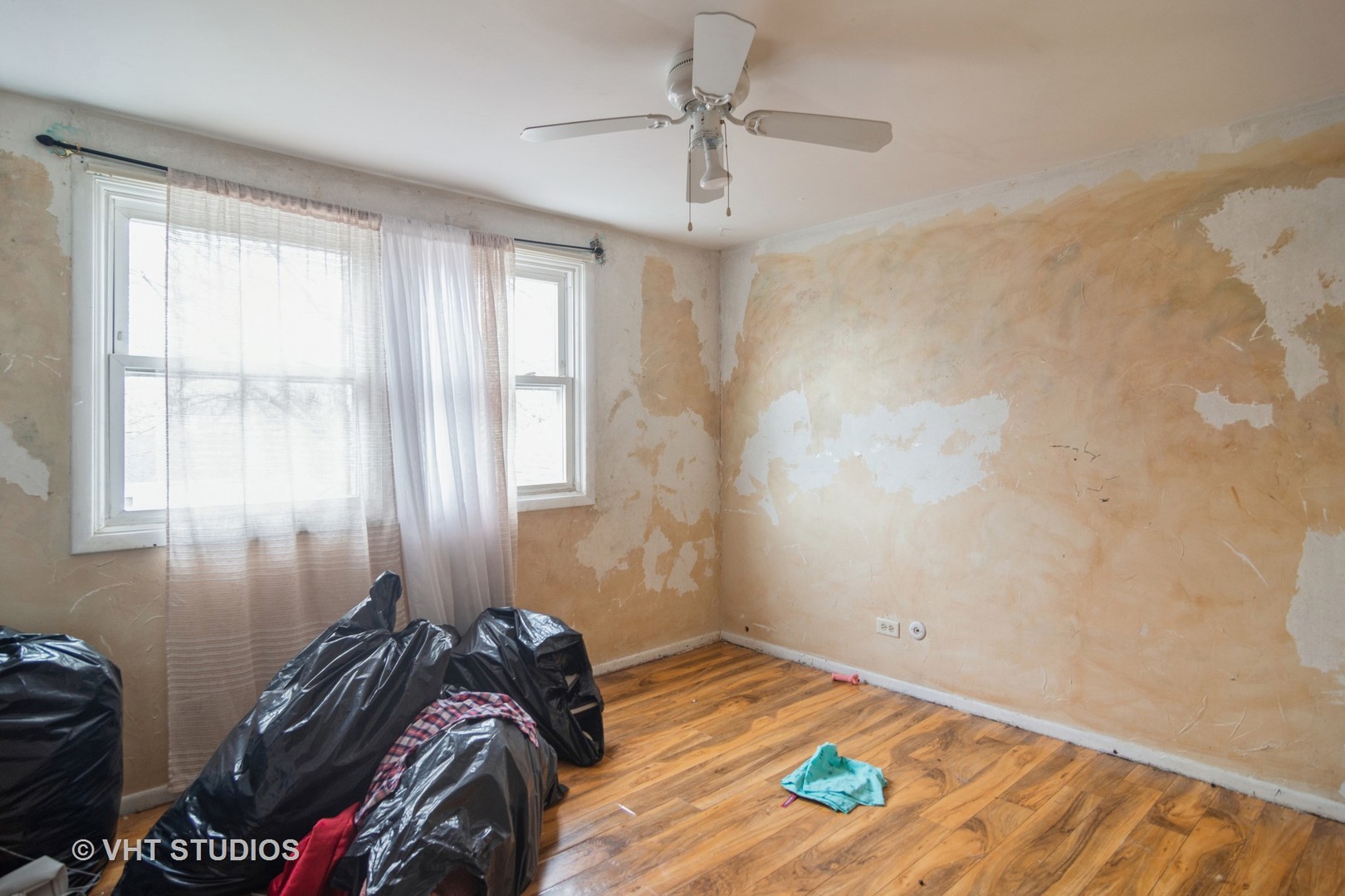 426 Argyll Lane Schaumburg, IL 60169 - Photo 13 of 28