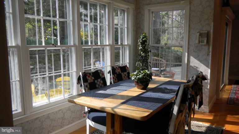 15029 Butterchurn Lane Silver Spring, MD 20905 - Photo 23 of 30 BRIGHT EXPANDED AREA FOR EAT-IN KITCHEN