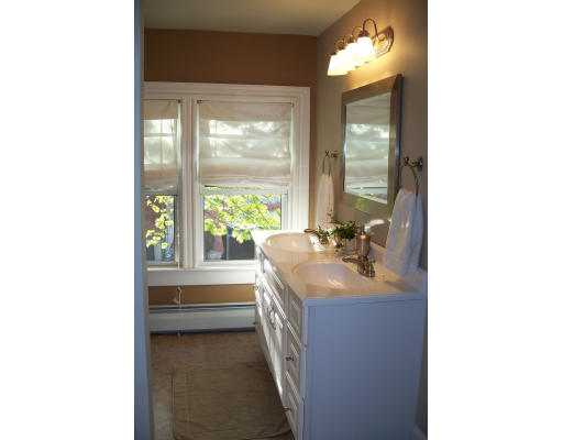 2 Nelson Street, Unit 3 Clinton, MA 01510 - Photo 11 of 15 Gallery Image 11