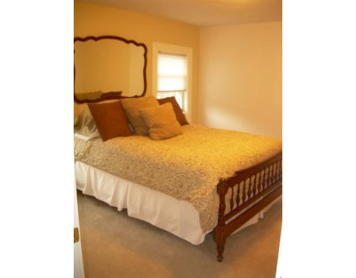 2 Nelson Street, Unit 3 Clinton, MA 01510 - Photo 8 of 15 Gallery Image 8