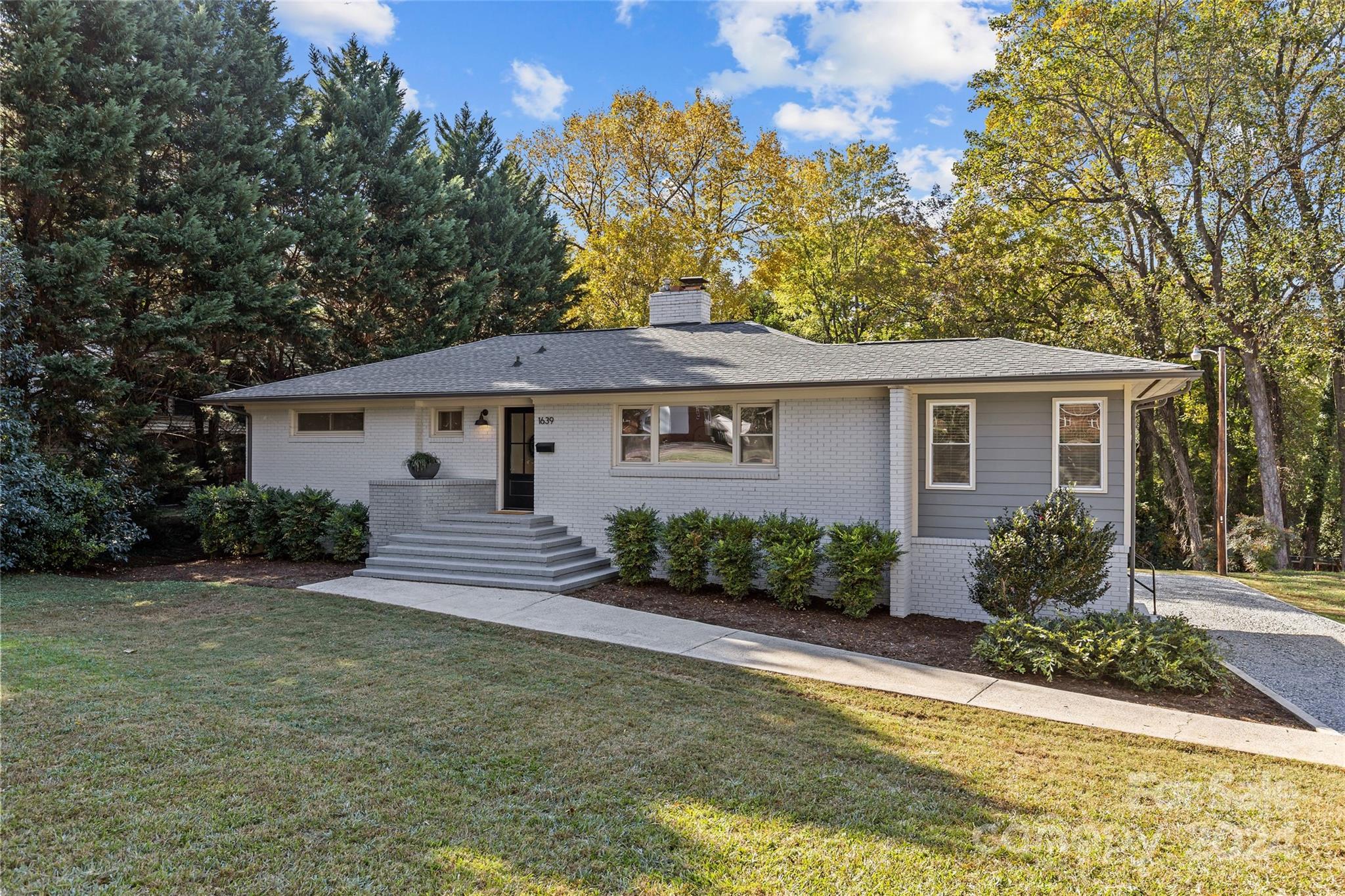 1639 Merry Oaks Road Charlotte, NC 28205 - Photo 47 of 47 front view of a house with a yard