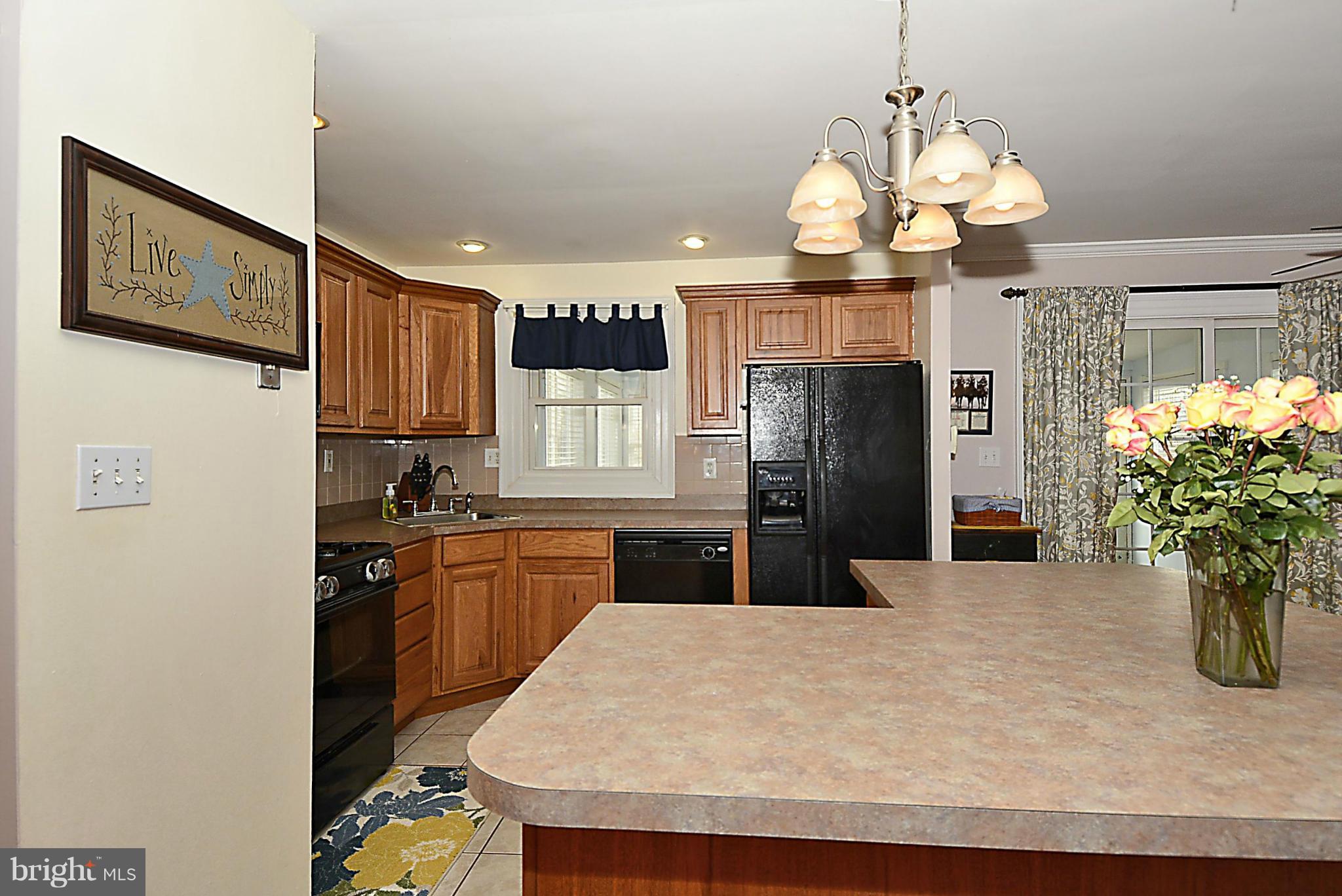 116 Doncaster Road Joppa, MD 21085 - Photo 5 of 30 Kitchen with awesome island space