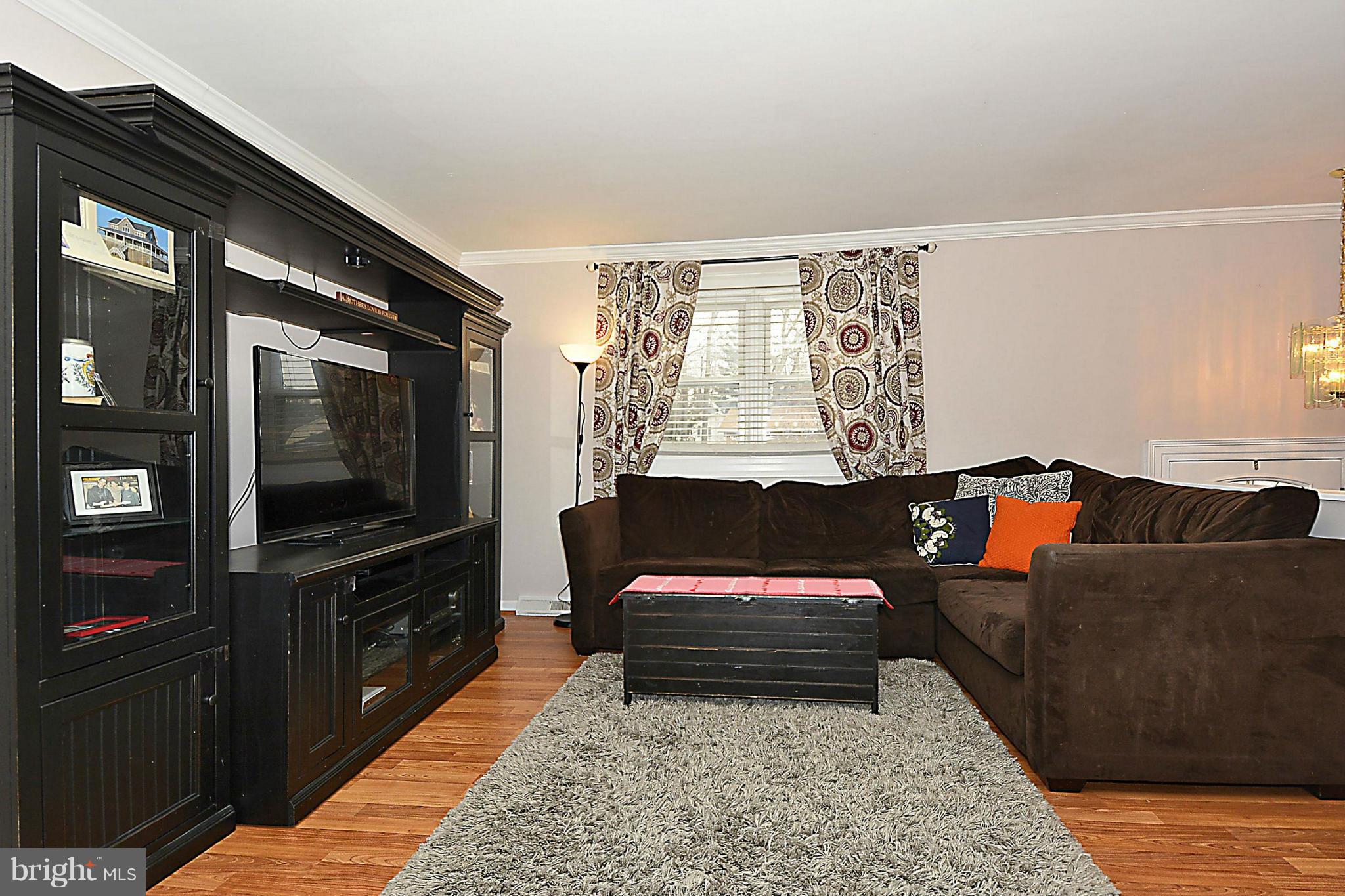 116 Doncaster Road Joppa, MD 21085 - Photo 9 of 30 Living Room