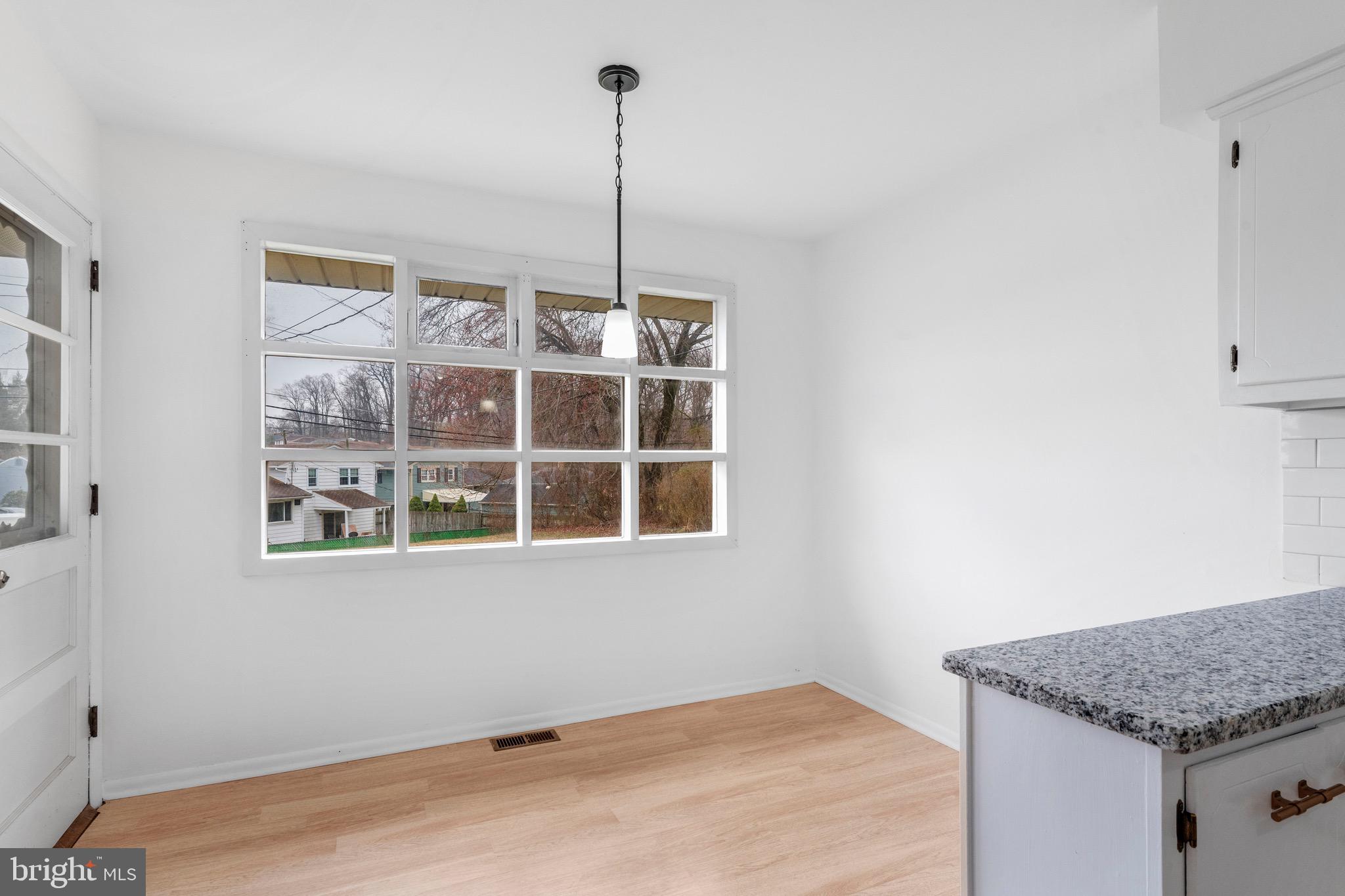 8877 Old Farm Road Philadelphia, PA 19115 - Photo 13 of 22 Gallery Image 13