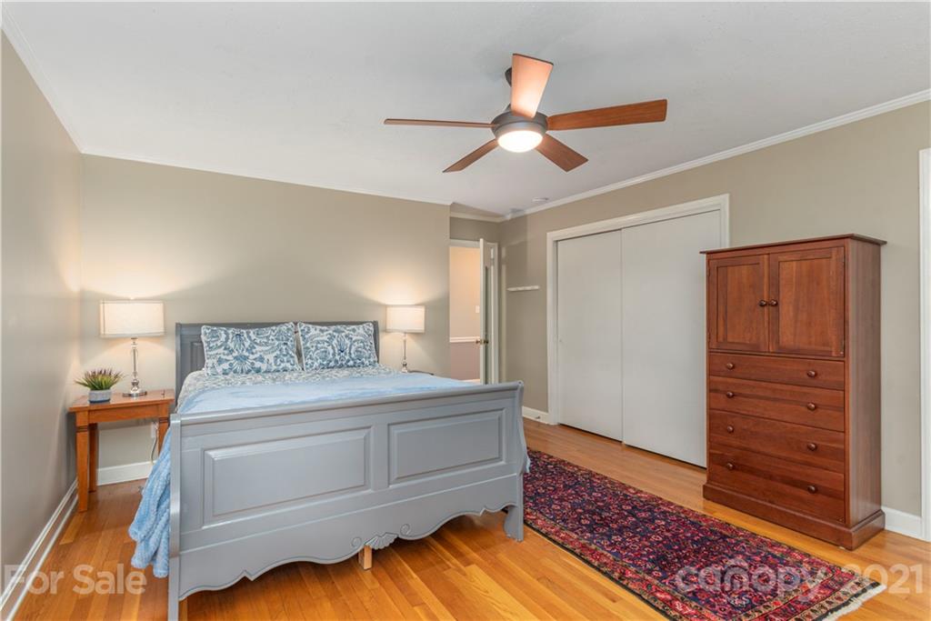 4 Graystone Road Asheville, NC 28804 - Photo 14 of 26 Gallery Image 14