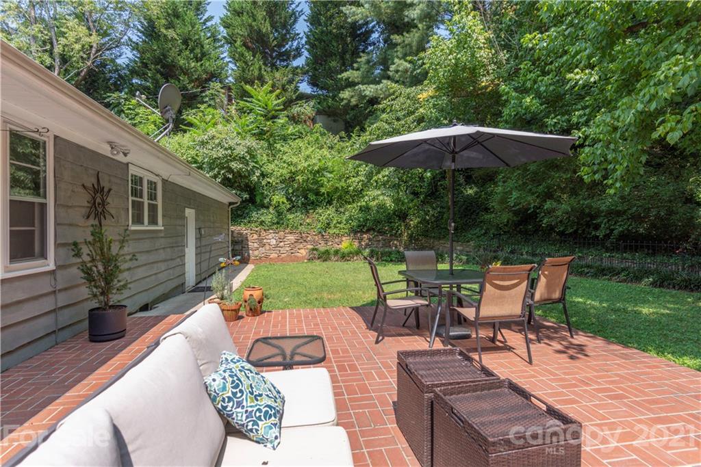 4 Graystone Road Asheville, NC 28804 - Photo 22 of 26 Gallery Image 22