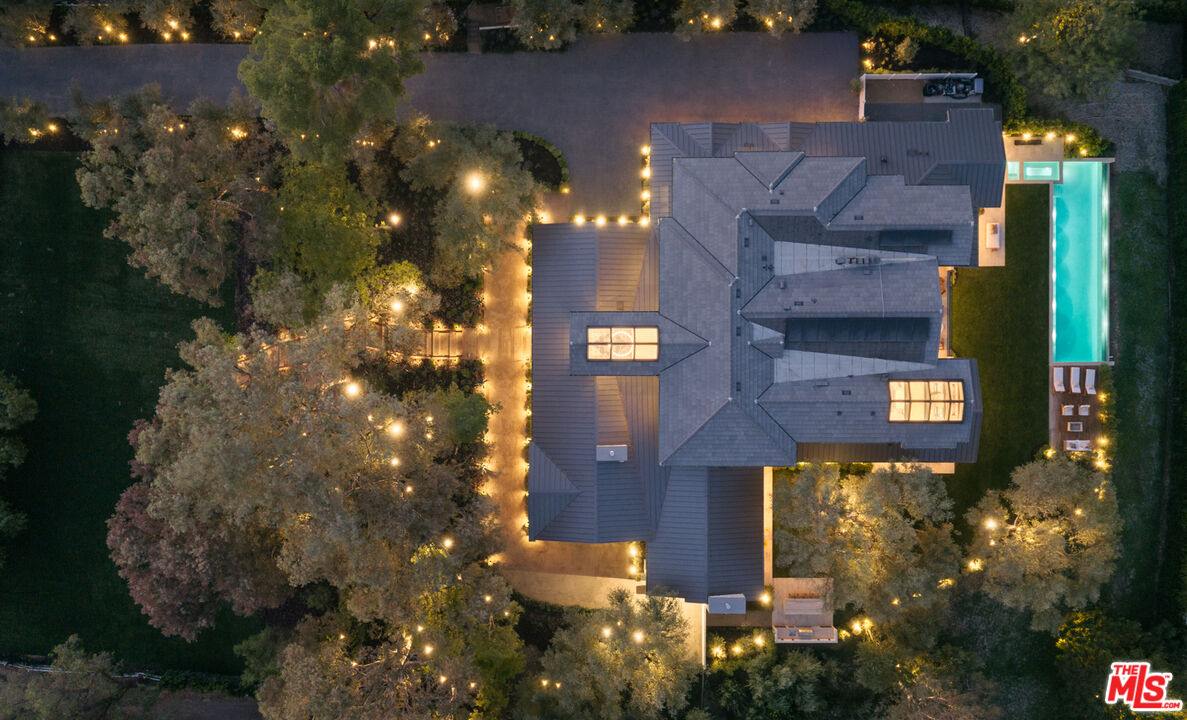 5350 Round Meadow Road Hidden Hills, CA 91302 - Photo 3 of 60 Gallery Image 3