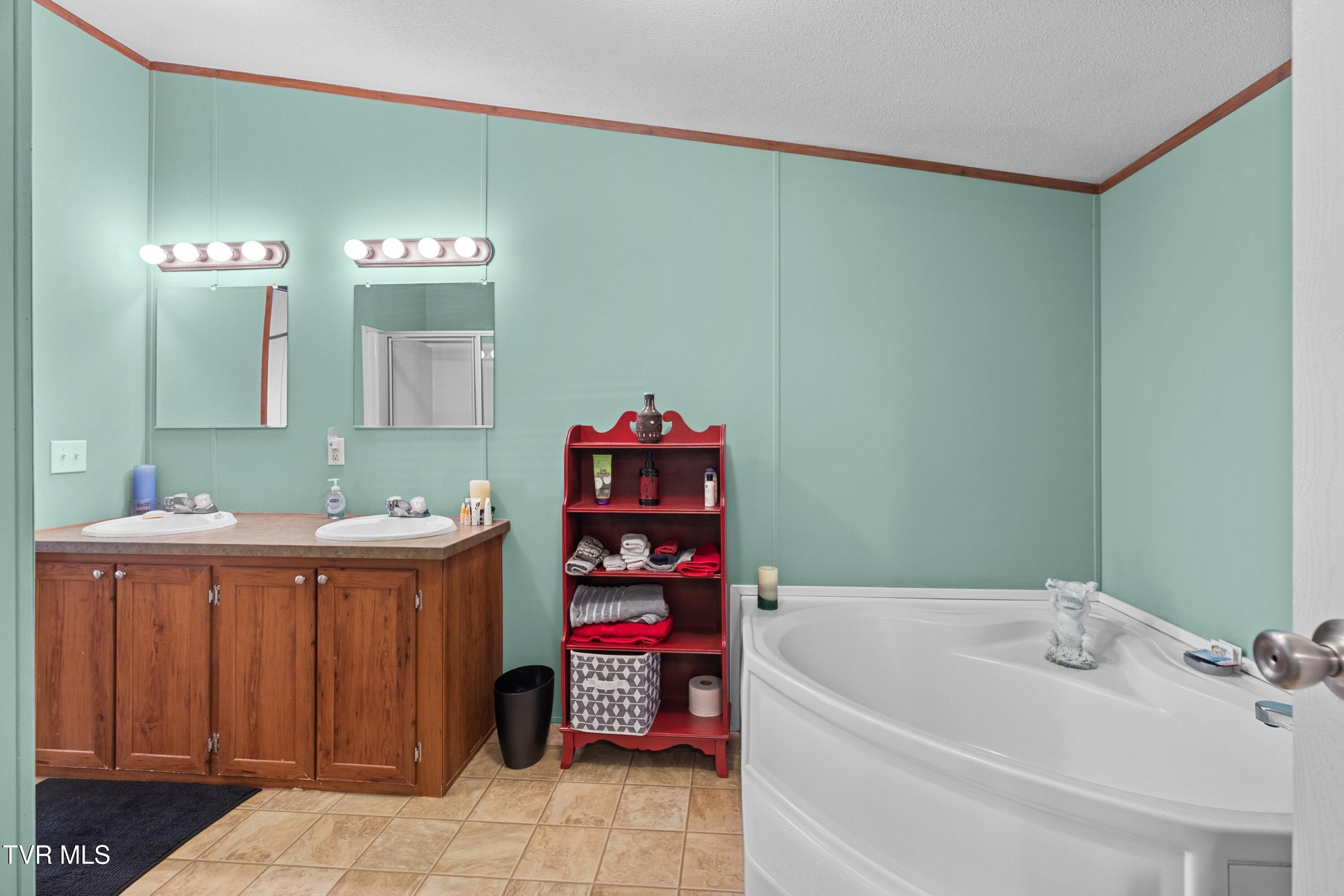 108 Canah Hollow Road Erwin, TN 37650 - Photo 18 of 42 019-108CanahHollowRoad-Erwin-TN-37650-SM