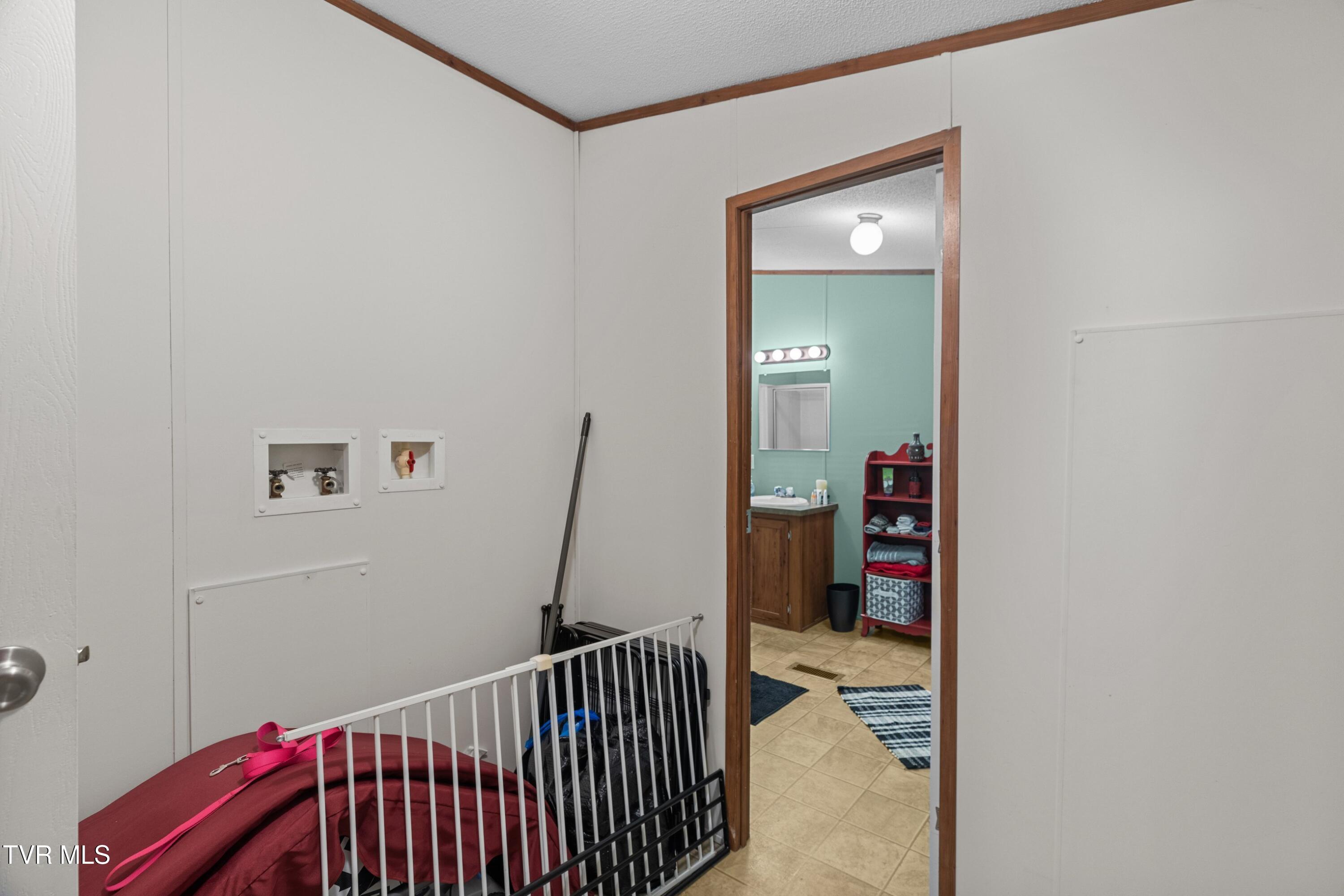 108 Canah Hollow Road Erwin, TN 37650 - Photo 19 of 42 020-108CanahHollowRoad-Erwin-TN-37650-SM