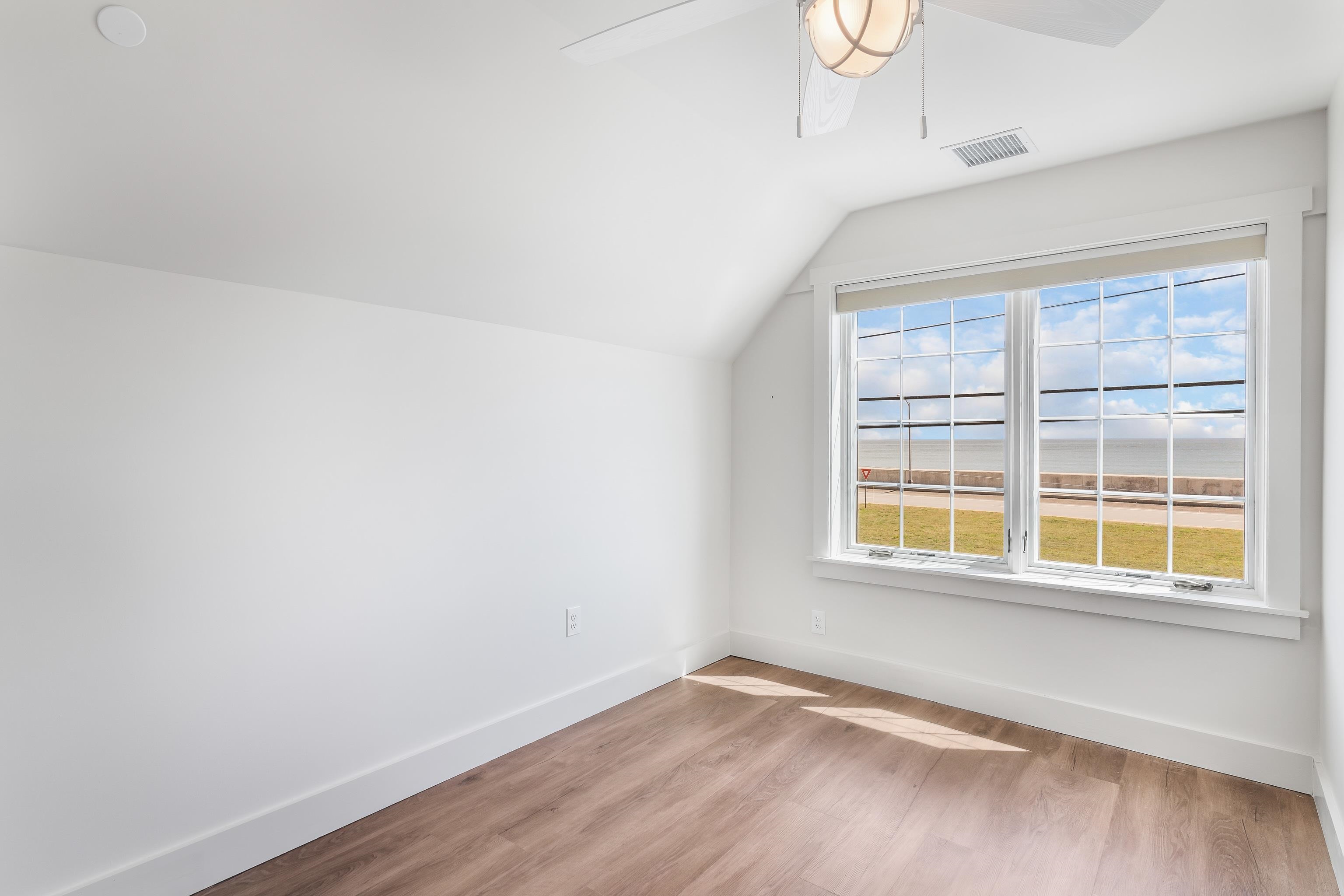 607 Ocean Boulevard Hampton, NH 03842 - Photo 21 of 40