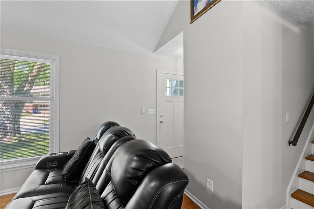 13205 Overhill Road Grandview, MO 64030 - Photo 3 of 22