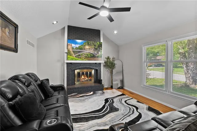 $289,900 | 13205 Overhill Road, Grandview, MO 64030