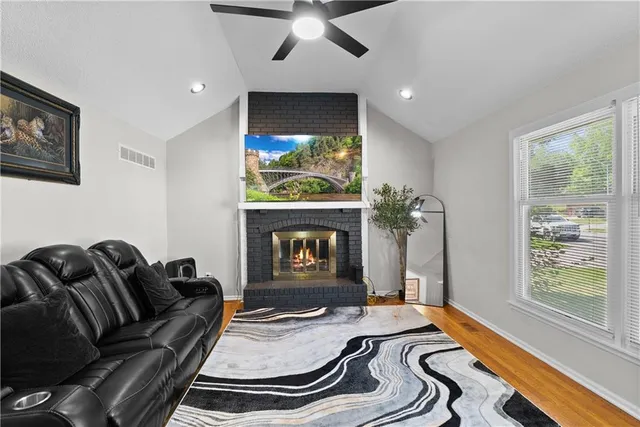 $289,900 | 13205 Overhill Road, Grandview, MO 64030