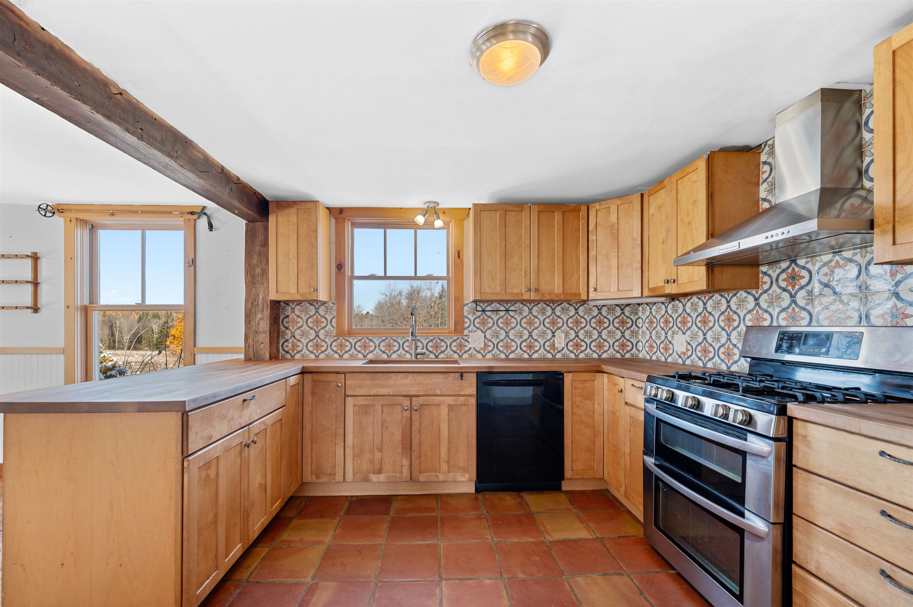 195 Johnson Road Marshfield, VT 05658 - Photo 6 of 54