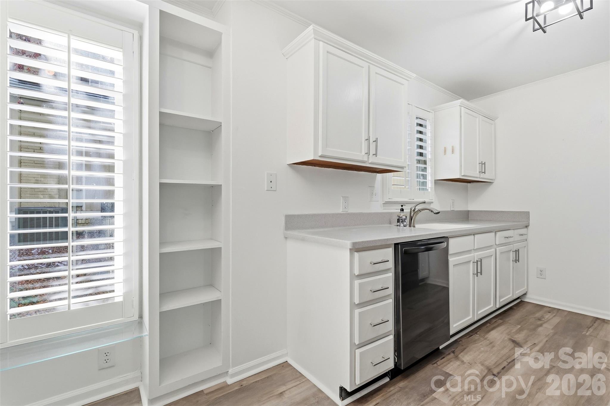 430 Queens Road, Unit 111 Charlotte, NC 28204 - Photo 11 of 27