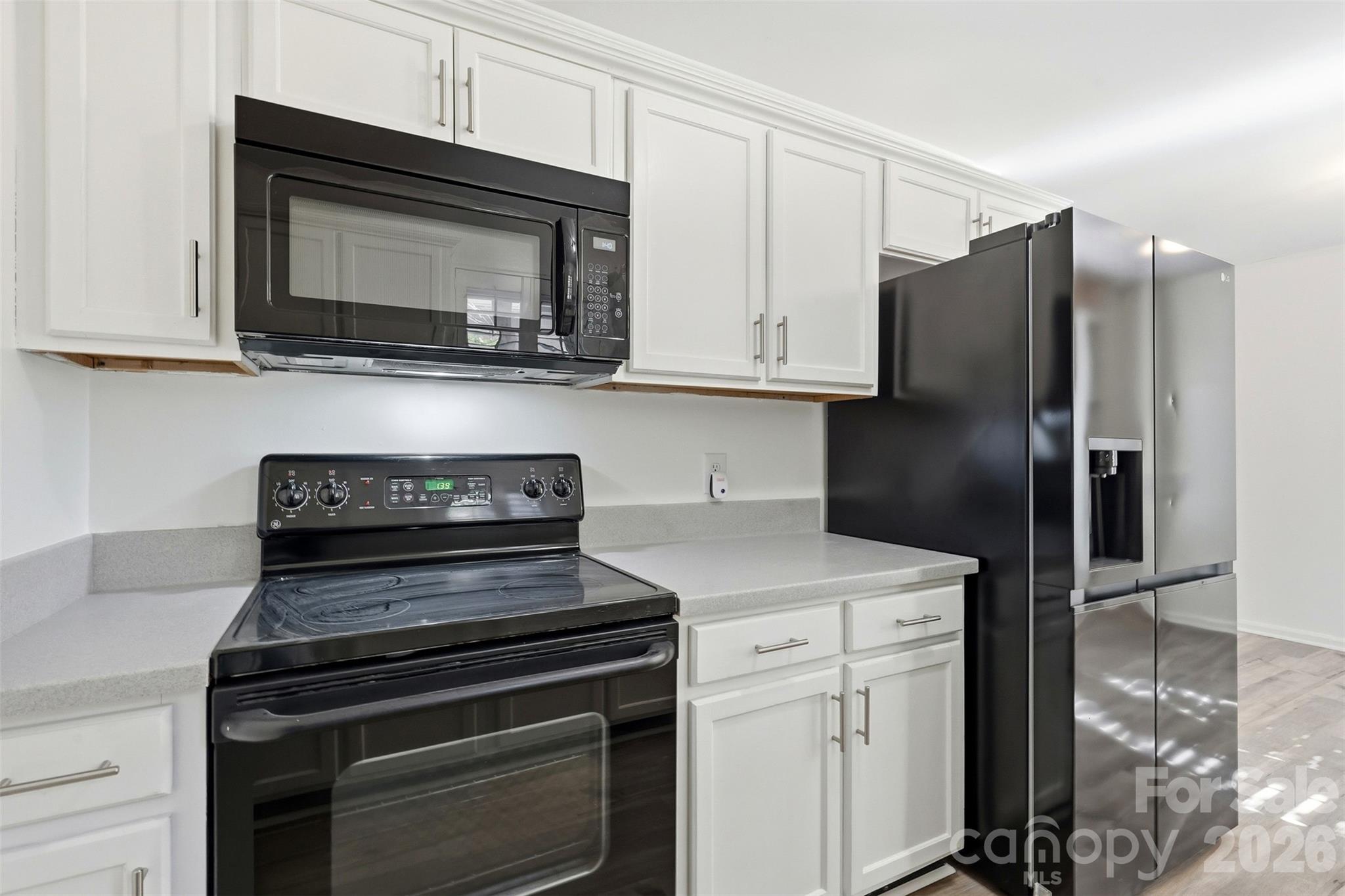 430 Queens Road, Unit 111 Charlotte, NC 28204 - Photo 12 of 27