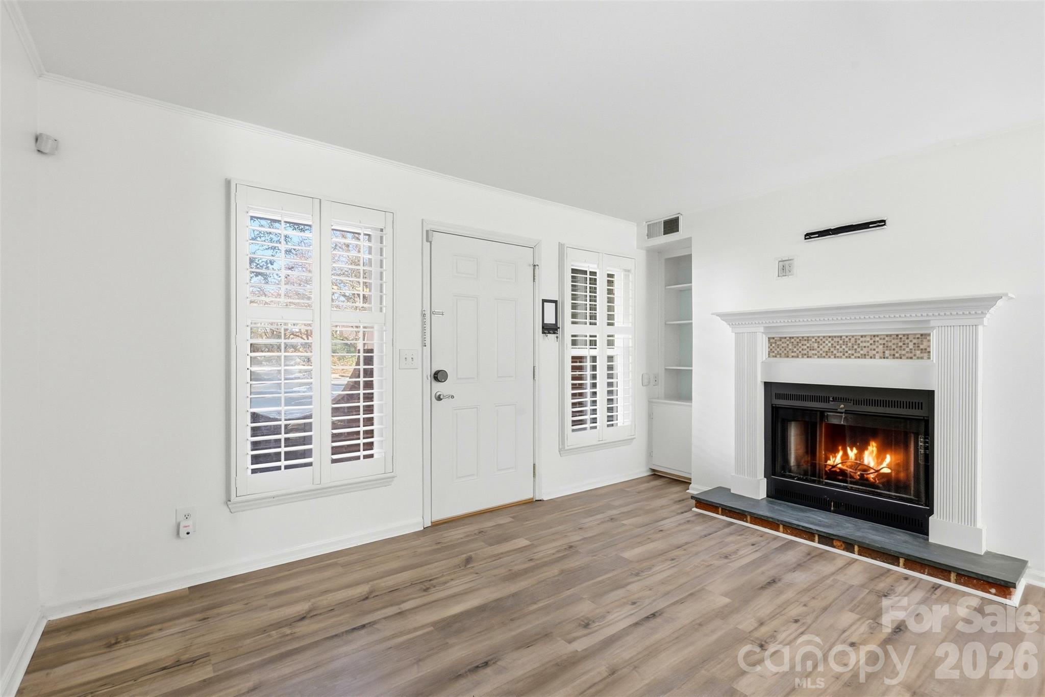 430 Queens Road, Unit 111 Charlotte, NC 28204 - Photo 3 of 27