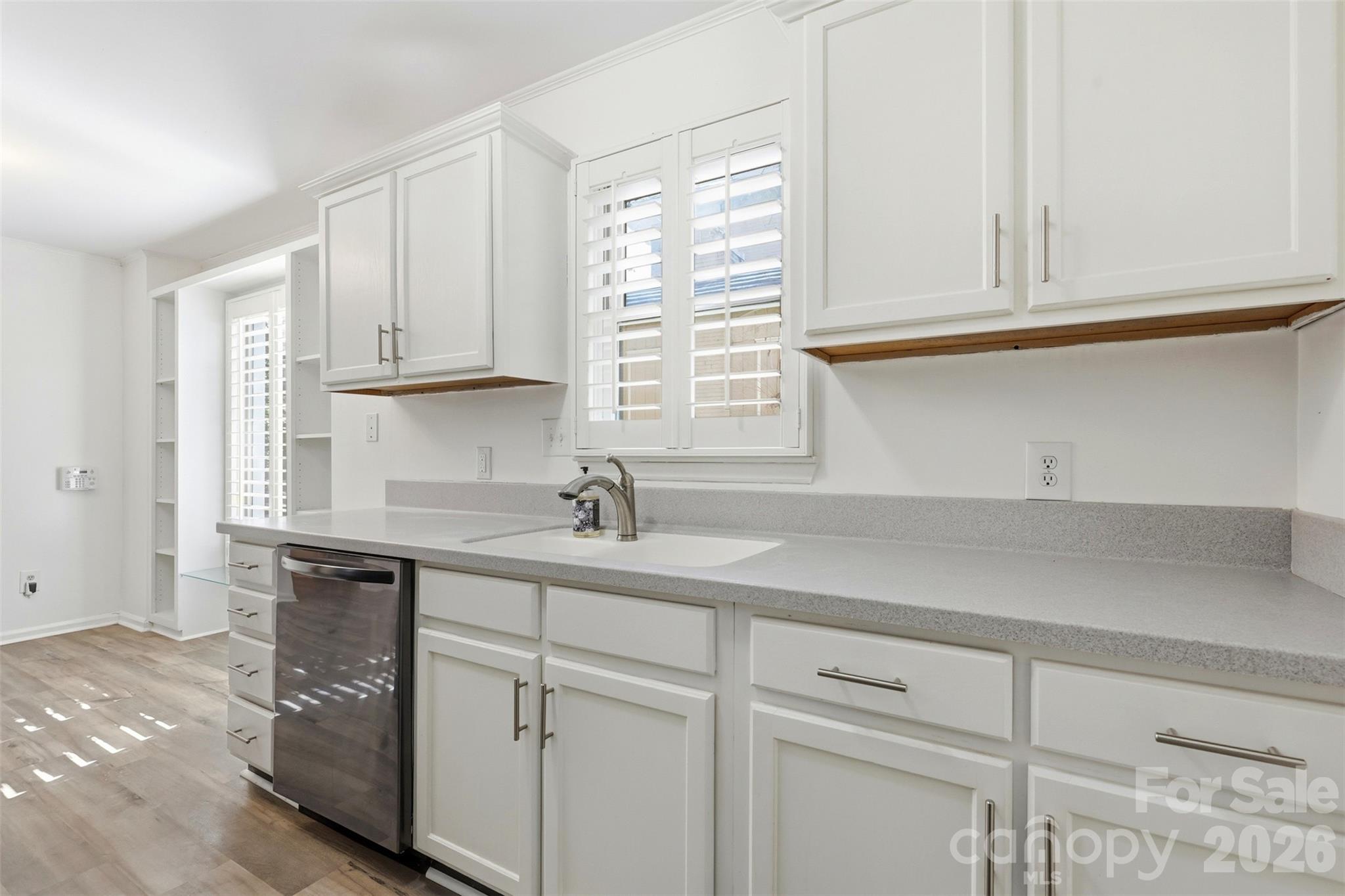 430 Queens Road, Unit 111 Charlotte, NC 28204 - Photo 10 of 27