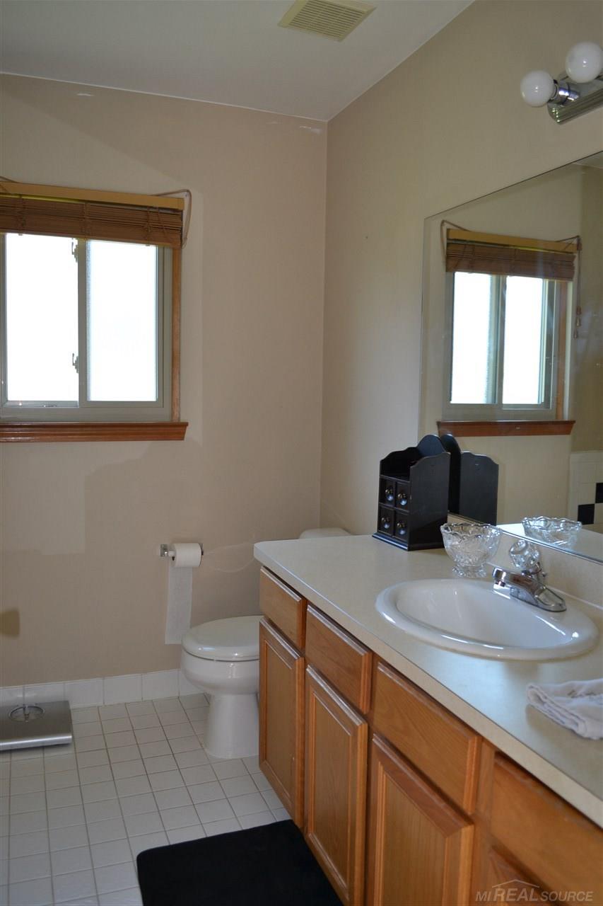 49211 Monte Road New Baltimore, MI 48047 - Photo 20 of 38 Master Bath