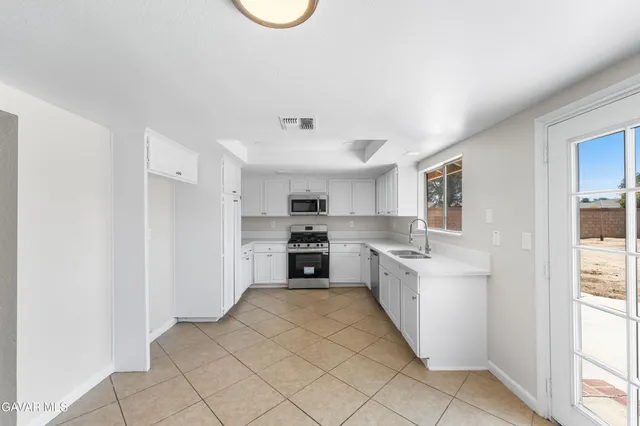 $434,990 | 716 East Ave J5, Lancaster, CA 93535