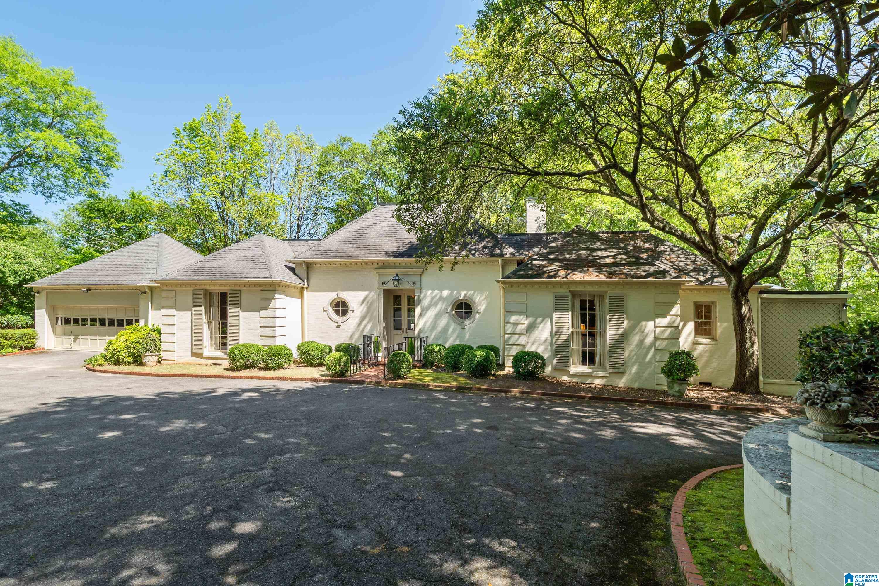 3238 Country Club Road Birmingham, AL 35213 - Photo 2 of 56