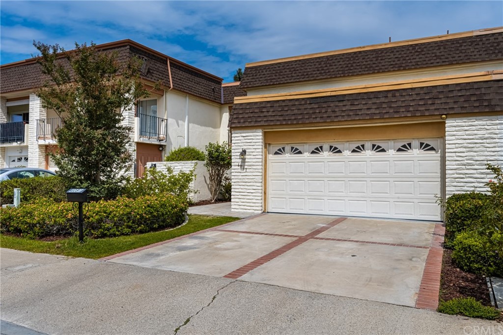 4091 Germainder Way Irvine, CA 92612 - Photo 34 of 47 front view of a house