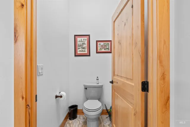 $1,690,000 | 2755 West Pine Drive, New Meadows, ID 83654