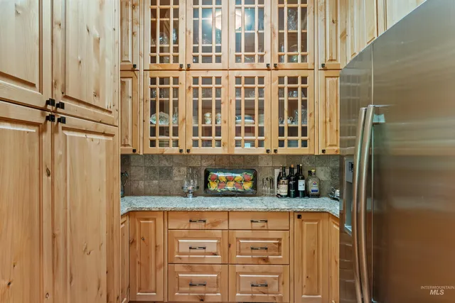 $1,690,000 | 2755 West Pine Drive, New Meadows, ID 83654