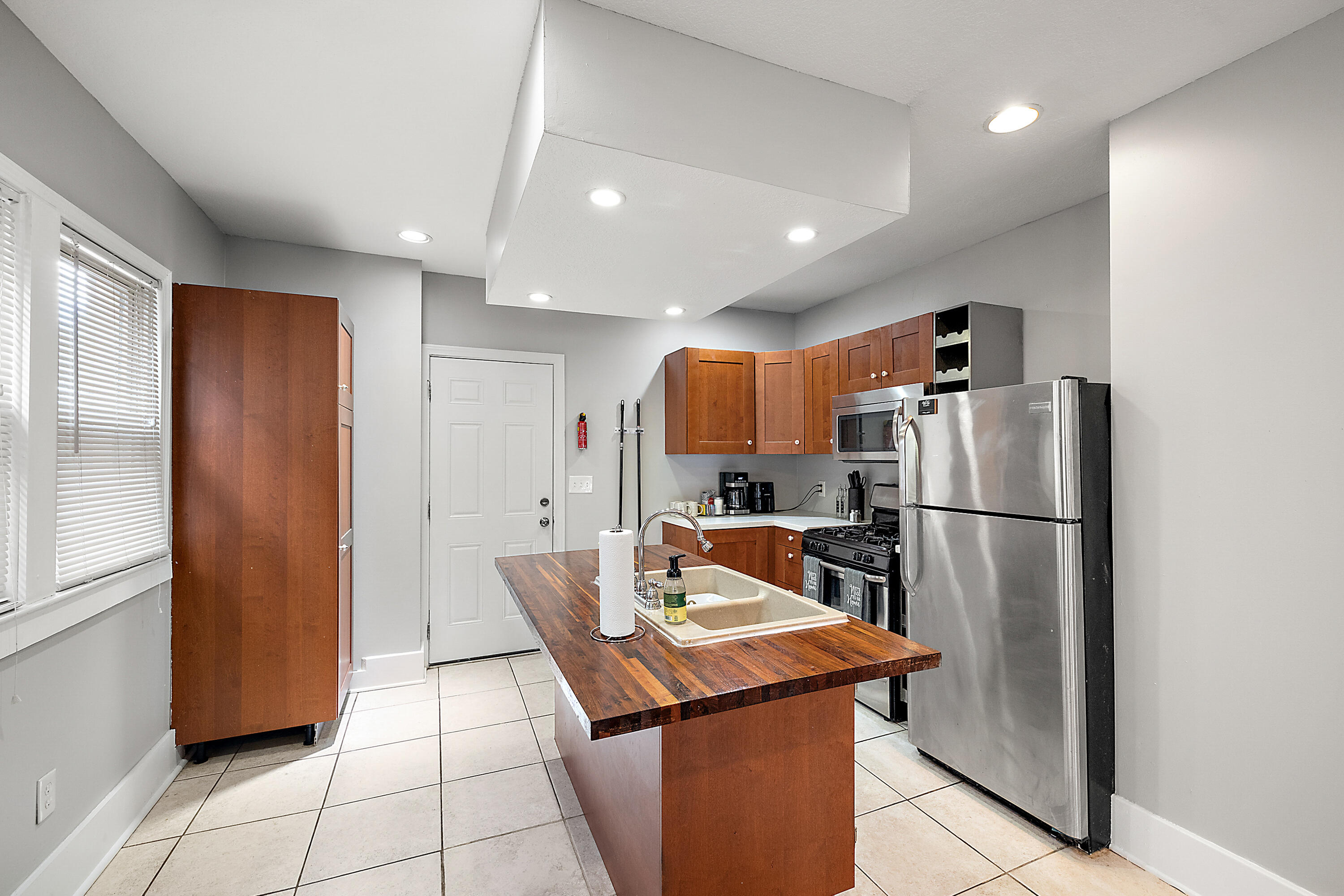 1665 Atkinson Street Detroit, MI 48206 - Photo 26 of 80 038-1665 Atikinson-38