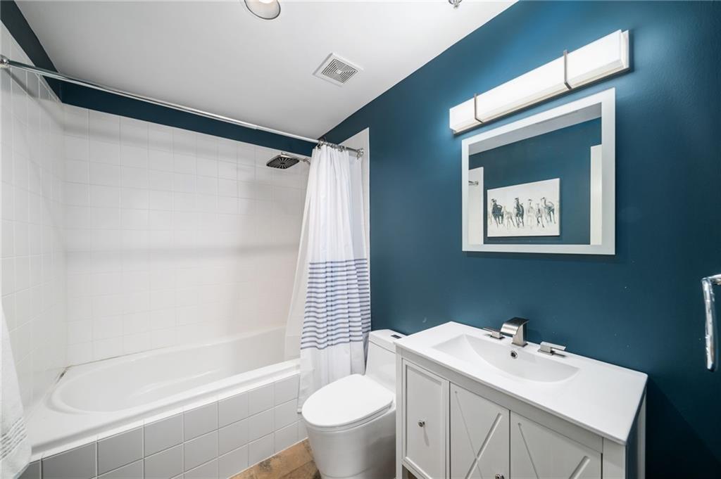 3235 Roswell Road Northeast, Unit 405 Atlanta, GA 30305 - Photo 14 of 39