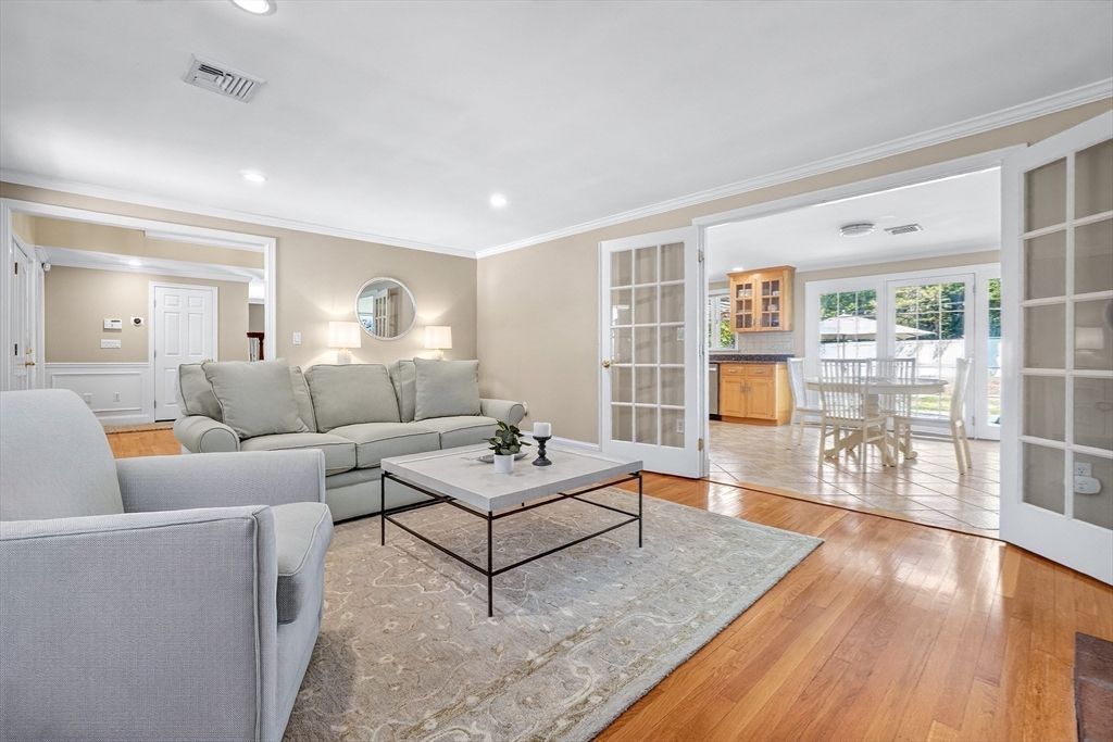 20 Winter Street Medfield, MA 02052 - Photo 6 of 42
