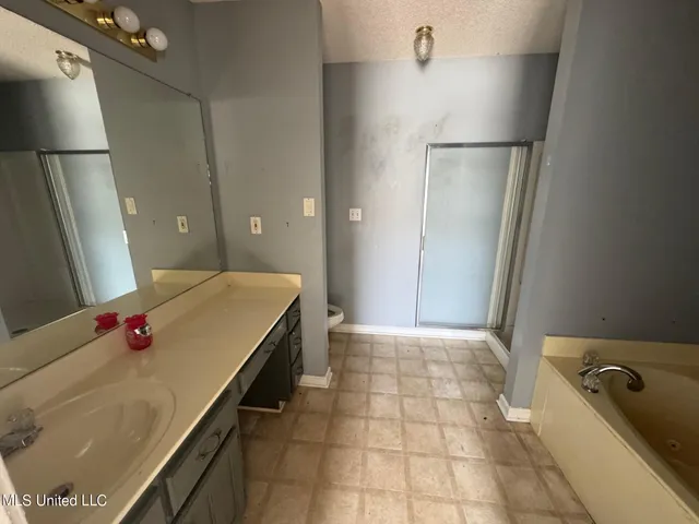 $140,000 | 9193 Kaitlyn Drive South, Walls, MS 38680